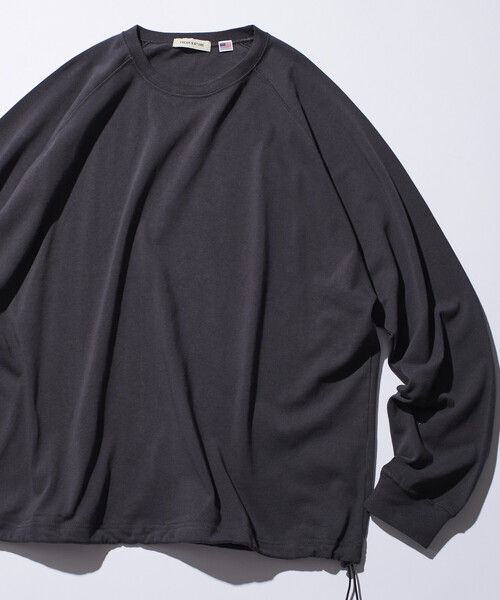 FREAK'S STORE（フリークスストア）の「限定展開 ビッグシルエット USA COTTON ラグランスリーブ スピンドル Tシャツ / ヘムコード（Tシャツ/カットソー・メンズ・ホワイト/グレイッシュベージュ/ホワイト×ブラック/ネイビー/ブラック/チャコールグレー・LARGE/SMALL/MEDIUM）」の4枚目の写真