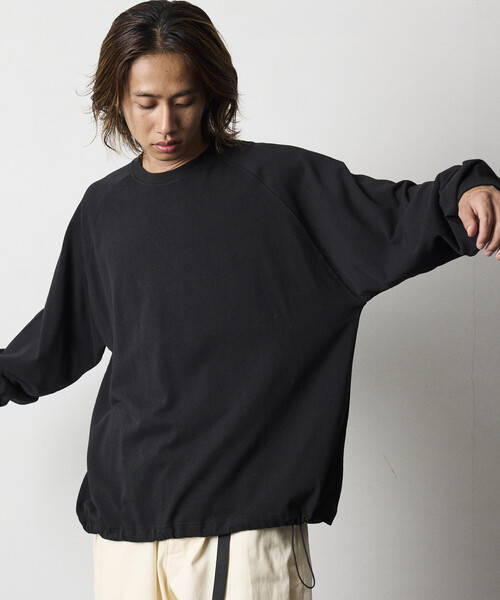 FREAK'S STORE（フリークスストア）の「限定展開 ビッグシルエット USA COTTON ラグランスリーブ スピンドル Tシャツ / ヘムコード（Tシャツ/カットソー・メンズ・ホワイト/グレイッシュベージュ/ホワイト×ブラック/ネイビー/ブラック/チャコールグレー・LARGE/SMALL/MEDIUM）」の13枚目の写真