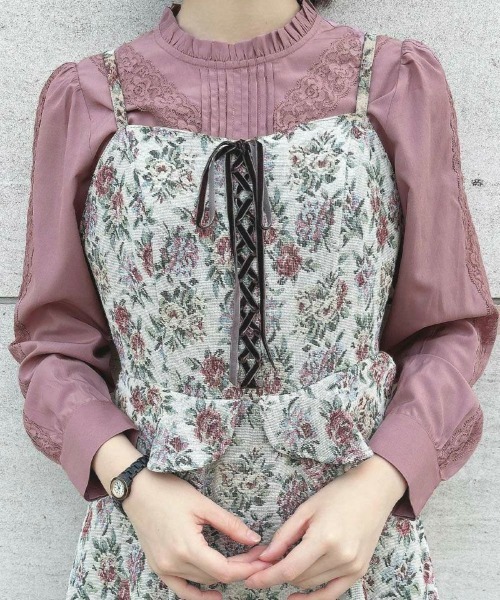 an another angelus（アンアナザーアンジェラス）の「フロントレースアップゴブランキャミワンピース（ワンピース・レディース・ホワイト×ピンク/ピンク×イエロー・FREE）」の8枚目の写真