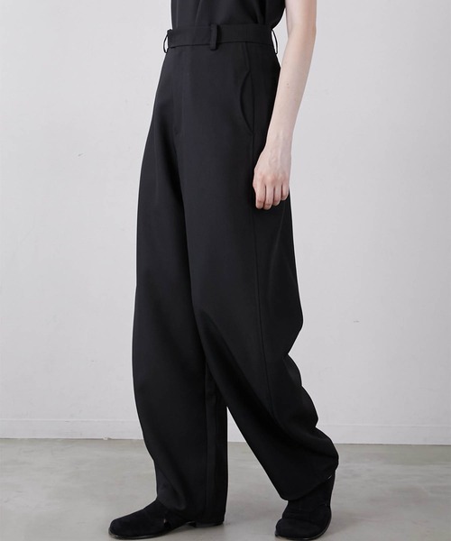 LA PEAU DE GEM(ラポドゥジェム)の「【LA PEAU DE GEM】wide cocoon pants/ワイドコクーンパンツ(その他パンツ・レディース・ブラック/ベージュ・1/2)」の20枚目の写真