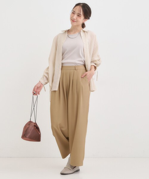 DRESKIP(ドレスキップ)の「【S-LL】腰まわりや太ももを自然にカバー タックワイドパンツ(その他パンツ・レディース・ブラック/ベージュ・02/01/04/03)」の5枚目の写真