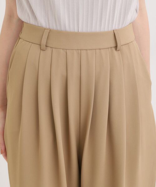 DRESKIP(ドレスキップ)の「【S-LL】腰まわりや太ももを自然にカバー タックワイドパンツ(その他パンツ・レディース・ブラック/ベージュ・02/01/04/03)」の15枚目の写真