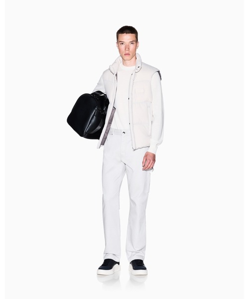 ARMANI EXCHANGE（アルマーニエクスチェンジ）の「【A|X アルマーニ エクスチェンジ】CL ダウンベスト（ダウンジャケット/コート・メンズ・スモークグレー・LARGE/MEDIUM/SMALL/X-LARGE/X-SMALL）」の2枚目の写真