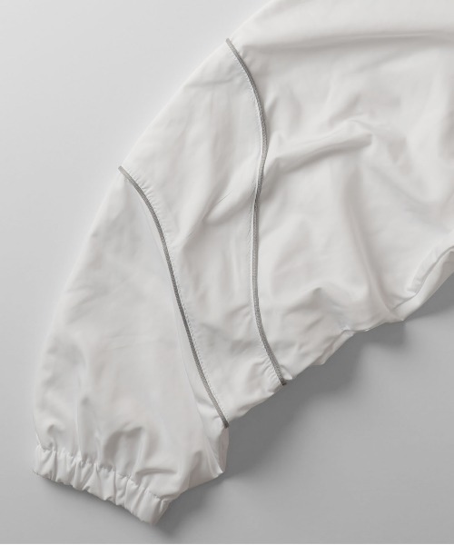 Confirm（コンファーム）の「Y2K ブロークコア ワンポイントロゴプリント フルジップトラックジャケット 切替パイピングライン ナイロンブルゾン ドローコード ユニセックス【Confirm】（Tシャツ/カットソー・メンズ・ブラック/グレー/ホワイト・M/L）」の9枚目の写真