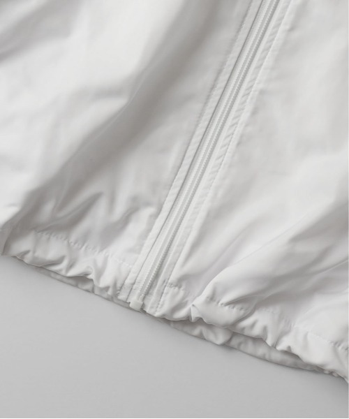 Confirm（コンファーム）の「Y2K ブロークコア ワンポイントロゴプリント フルジップトラックジャケット 切替パイピングライン ナイロンブルゾン ドローコード ユニセックス【Confirm】（Tシャツ/カットソー・メンズ・ブラック/グレー/ホワイト・M/L）」の12枚目の写真