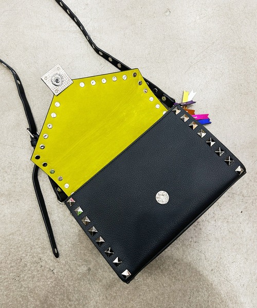 Magine（マージン）の「cheek チーク studs shoulder/スタッズ ショルダー（ショルダーバッグ・レディース・グレー/キャメル/ブラック/グリーン/ピンク・FREE）」の20枚目の写真