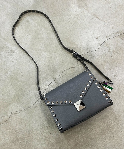 Magine（マージン）の「cheek チーク studs shoulder/スタッズ ショルダー（ショルダーバッグ・レディース・グレー/キャメル/ブラック/グリーン/ピンク・FREE）」の17枚目の写真