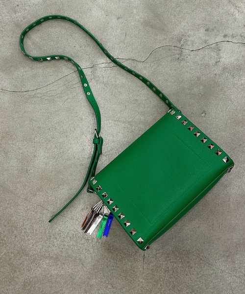 Magine（マージン）の「cheek チーク studs shoulder/スタッズ ショルダー（ショルダーバッグ・レディース・グレー/キャメル/ブラック/グリーン/ピンク・FREE）」の6枚目の写真