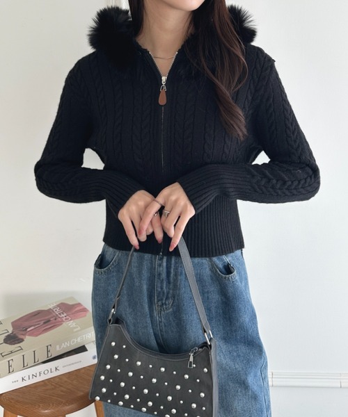 wears(ウェアーズ)の「ファーフード付きケーブルニットジップカーディガン(カーディガン/ボレロ・レディース・アイボリー/グレー/ブラック・FREE)」の22枚目の写真