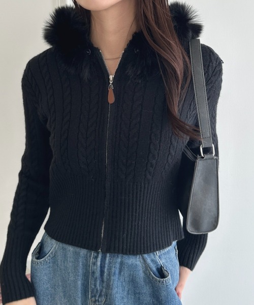 wears(ウェアーズ)の「ファーフード付きケーブルニットジップカーディガン(カーディガン/ボレロ・レディース・アイボリー/グレー/ブラック・FREE)」の17枚目の写真