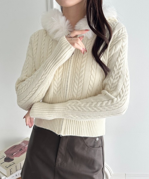 wears(ウェアーズ)の「ファーフード付きケーブルニットジップカーディガン(カーディガン/ボレロ・レディース・アイボリー/グレー/ブラック・FREE)」の6枚目の写真
