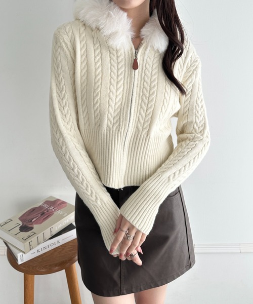 wears(ウェアーズ)の「ファーフード付きケーブルニットジップカーディガン(カーディガン/ボレロ・レディース・アイボリー/グレー/ブラック・FREE)」の8枚目の写真