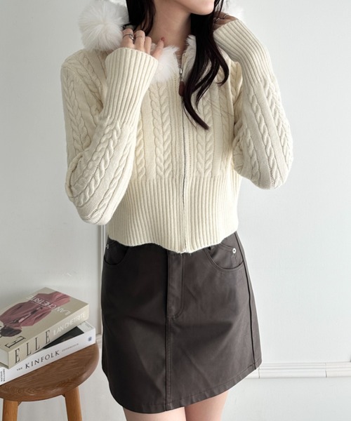 wears(ウェアーズ)の「ファーフード付きケーブルニットジップカーディガン(カーディガン/ボレロ・レディース・アイボリー/グレー/ブラック・FREE)」の9枚目の写真