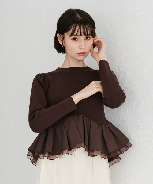 31 Sons de mode（トランテアン　ソン　ドゥ　モード）の「2025秋冬新作 異素材切替ペプラムニット（ニット/セーター・レディース・ブラック/オフホワイト/ダークブラウン・ﾌﾘ-）」の3枚目の写真