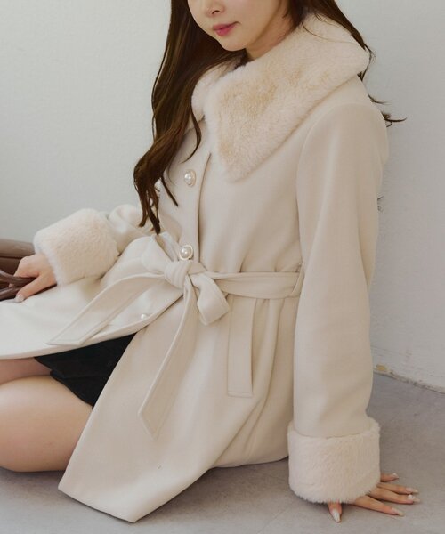 セール】【WEB先行予約】フェイクファー付ミドルコート（その他