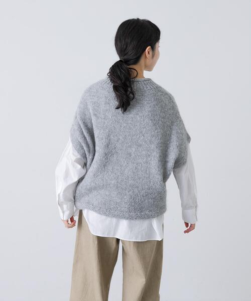 かぐれ（カグレ）の「アルパカルーズベスト（ベスト・レディース・ダークグレー/グレー/アイボリー・FREE）」の14枚目の写真