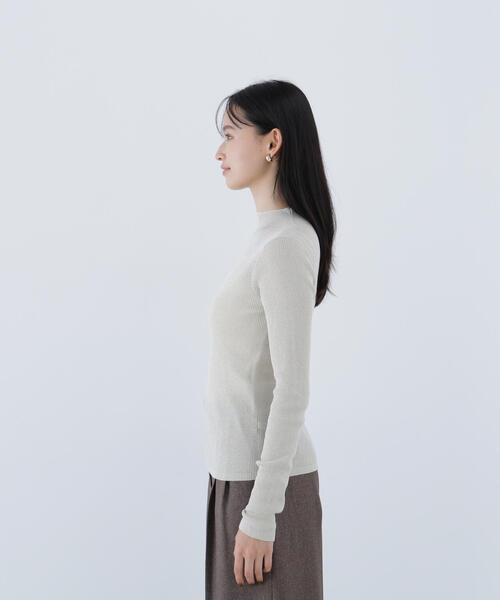 NATURAL BEAUTY BASIC(ナチュラルビューティーベーシック)の「◇シャイニーハイネックニット(ニット/セーター・レディース・ブラック/ブルー/ベージュ・FREE)」の21枚目の写真