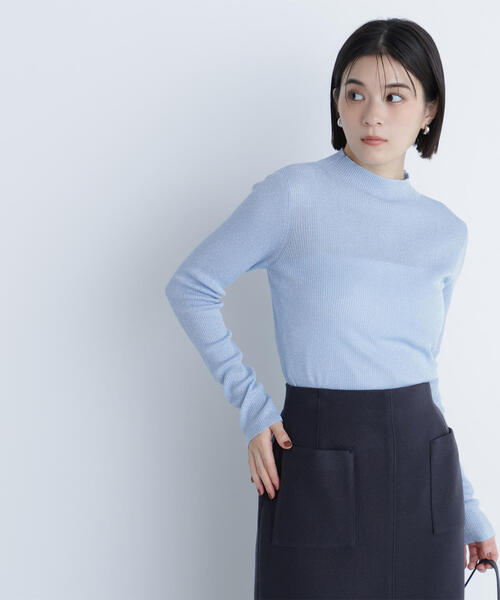 NATURAL BEAUTY BASIC(ナチュラルビューティーベーシック)の「◇シャイニーハイネックニット(ニット/セーター・レディース・ブラック/ブルー/ベージュ・FREE)」の1枚目の写真