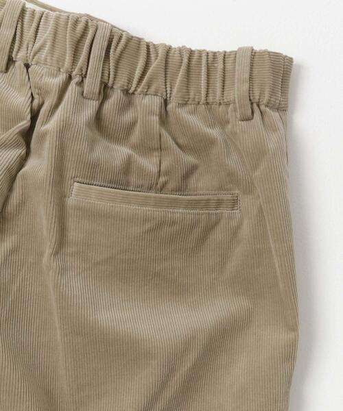 URBAN RESEARCH DOORS(アーバンリサーチドアーズ)の「『UR TECH』コーデュロイトラウザーパンツ(その他パンツ・レディース・ベージュ系その他/ライトグレー・SMALL/MEDIUM)」の22枚目の写真