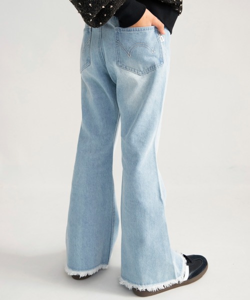 EDWIN（エドウィン）の「【Ou? by EDWIN】フレアデニムパンツ（デニムパンツ・キッズ・ブラック/サックスブルー・90/100/110/130/120/140/150）」の7枚目の写真