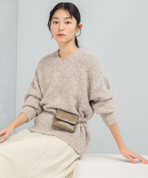 WEB限定』Vネックカーブスリーブニット（ニット/セーター）｜URBAN