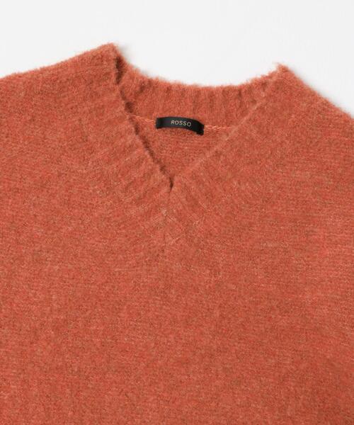 URBAN RESEARCH ROSSO WOMEN(アーバンリサーチ ロッソ)の「『WEB限定』Vネックカーブスリーブニット(ニット/セーター・レディース・ピンク系その他/チャコールグレー/モカ・FREE)」の17枚目の写真