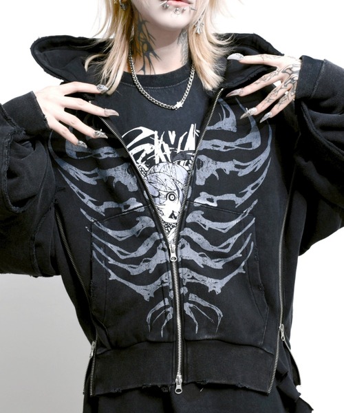 TRAVAS TOKYO（トラバス トウキョウ）の「『TRAVAS TOKYO/トラバス トーキョー』GEDRAJI x TRAVAS TOKYO イラストプリントZIPパーカー（パーカー・レディース・ブラック/ライトベージュ・FREE）」の17枚目の写真