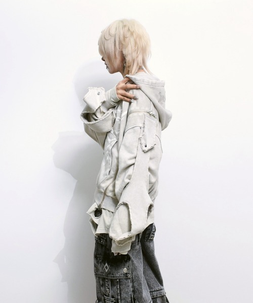 TRAVAS TOKYO（トラバス トウキョウ）の「『TRAVAS TOKYO/トラバス トーキョー』GEDRAJI x TRAVAS TOKYO イラストプリントZIPパーカー（パーカー・レディース・ブラック/ライトベージュ・FREE）」の21枚目の写真