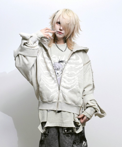 TRAVAS TOKYO（トラバス トウキョウ）の「『TRAVAS TOKYO/トラバス トーキョー』GEDRAJI x TRAVAS TOKYO イラストプリントZIPパーカー（パーカー・レディース・ブラック/ライトベージュ・FREE）」の19枚目の写真