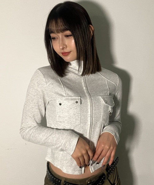 .KOM(ドットコム)の「A'GEM/9 × .kom 『.KOM/ドットケーオーエム』Front Pocket Cropped Zip Top/Y2Kフロントポケットクロップドジップトップ(その他トップス・レディース・グレー/アイボリー/ブラック・FREE)」の22枚目の写真