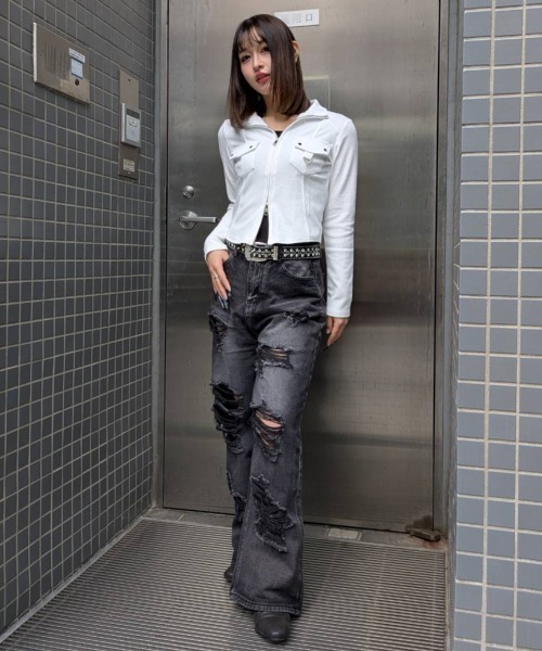 .KOM(ドットコム)の「A'GEM/9 × .kom 『.KOM/ドットケーオーエム』Front Pocket Cropped Zip Top/Y2Kフロントポケットクロップドジップトップ(その他トップス・レディース・グレー/アイボリー/ブラック・FREE)」の16枚目の写真