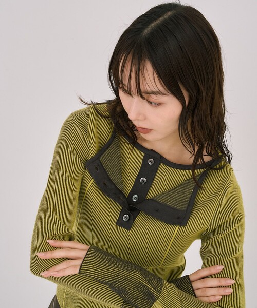 UNITED TOKYO（ユナイテッドトウキョウ）の「Wカラーレイヤーニット｜ウォッシャブル/オフィスカジュアル/細見え/春服（ニット/セーター・レディース・ブラック/イエロー/ライトブルーグレー・FREE）」の3枚目の写真