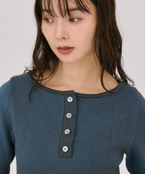 UNITED TOKYO（ユナイテッドトウキョウ）の「Wカラーレイヤーニット｜ウォッシャブル/オフィスカジュアル/細見え/春服（ニット/セーター・レディース・ブラック/イエロー/ライトブルーグレー・FREE）」の10枚目の写真