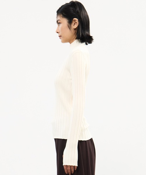 STUDIOUS（ステュディオス）の「【STUDIOUS/ステュディオス】Silk Viscorse Wide Rib KT/シルクビスコースワイドリブニット（ニット/セーター・レディース・ブラウン/ブラック/オフホワイト・FREE）」の17枚目の写真