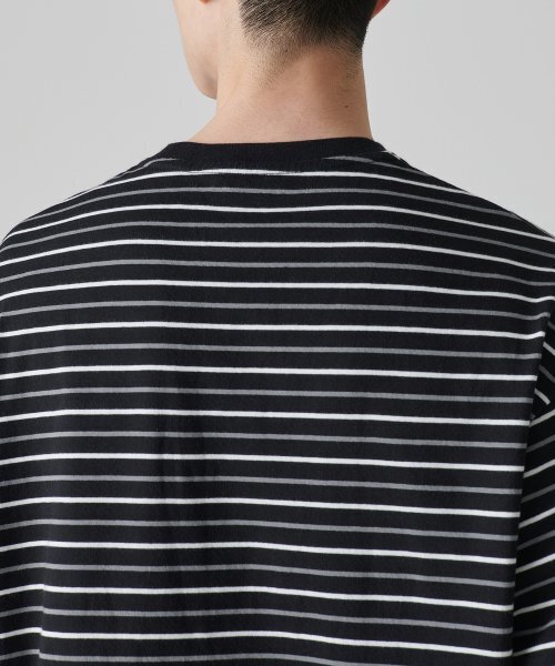 MUSINSA STANDARD（ムシンサスタンダード）の「マルチストライプリラックスド長袖Tシャツ1 [ブラック/ホワイト]（Tシャツ/カットソー・メンズ・その他・MEDIUM/LARGE/X-LARGE/XX-LARGE/SMALL/XXX-LARGE）」の4枚目の写真