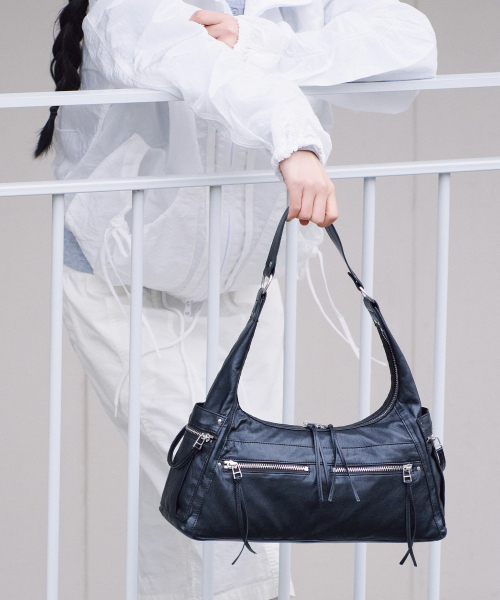 FENNEC（フェネック）の「READY HOBO BAG - BLACK（ショルダーバッグ・レディース・その他・FREE）」の15枚目の写真