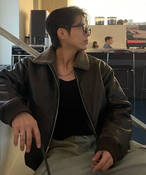 GLW(ジーエルダブリュ)の「ヴィンテージムートンボンバー ブラウン(ムートンコート・レディース・その他・SMALL/MEDIUM/LARGE)」の5枚目の写真