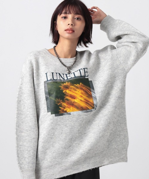 PAGEBOY（ページボーイ）の「フォトプリントニットプルオーバー（ニット/セーター・レディース・ブラック/グレー/レッド・FREE）」の2枚目の写真