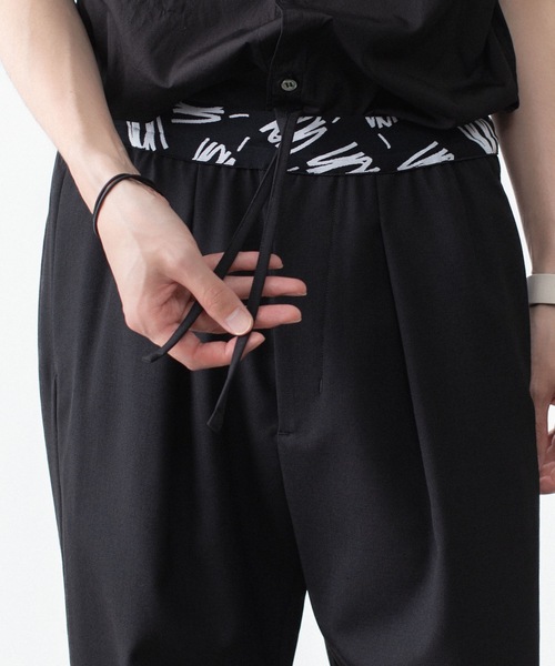 VEIN (ヴェイン)の「3/60 ハイツイスト ウールトロ イージートラウザーズ / 3/60 HIGH TWIST WOOL TRO EASY TROUSERS(スラックス・メンズ・グレー/ブラック・1/3/2/4)」の20枚目の写真