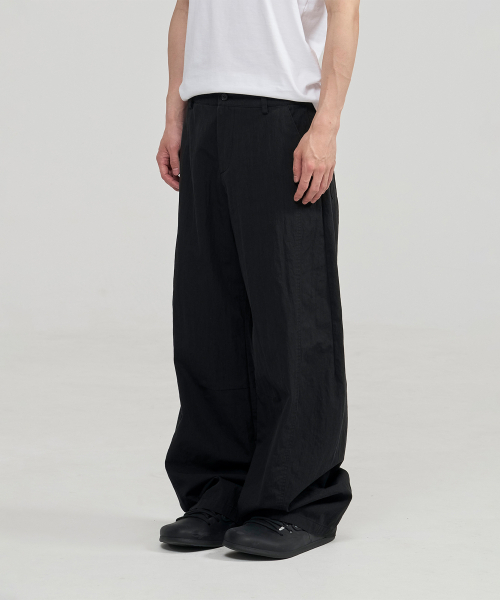 JUAN HOMME(ジュアンオム)の「ナイロンカーブパンツ(ブラック)(その他パンツ・メンズ・その他・SMALL/MEDIUM/LARGE)」の1枚目の写真