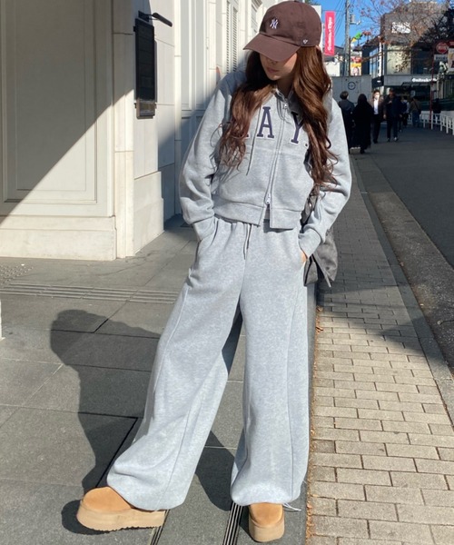 RAY CASSIN(レイカズン)の「ロゴフードパーカー(パーカー・レディース・ネイビー/ホワイト/グレー・S/M)」の5枚目の写真