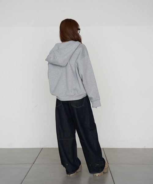 RAY CASSIN(レイカズン)の「ロゴフードパーカー(パーカー・レディース・ネイビー/ホワイト/グレー・S/M)」の14枚目の写真