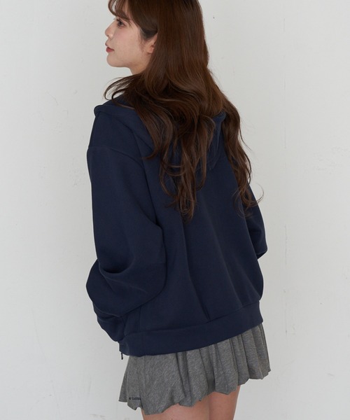 RAY CASSIN(レイカズン)の「ロゴフードパーカー(パーカー・レディース・ネイビー/ホワイト/グレー・S/M)」の17枚目の写真