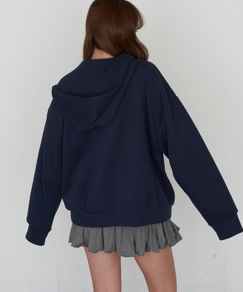 RAY CASSIN(レイカズン)の「ロゴフードパーカー(パーカー・レディース・ネイビー/ホワイト/グレー・S/M)」の18枚目の写真