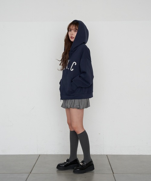 RAY CASSIN(レイカズン)の「ロゴフードパーカー(パーカー・レディース・ネイビー/ホワイト/グレー・S/M)」の20枚目の写真