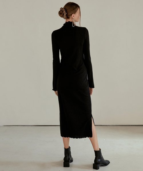 ETMON（エトモン）の「Layered Slim Long Dress  Black（ワンピース・レディース・その他・FREE）」の4枚目の写真