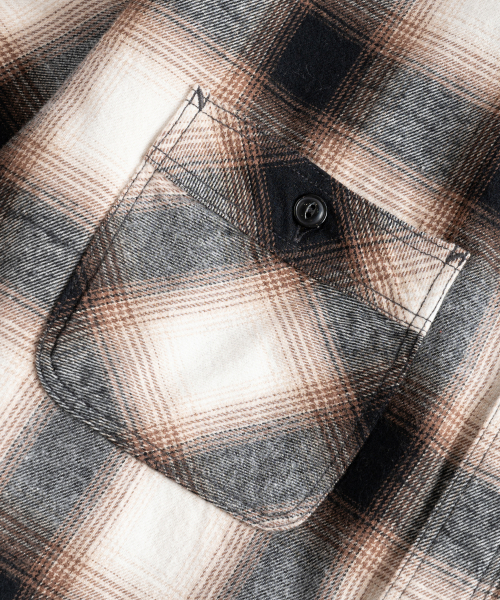 WILD BRICKS(ワイルドブリックス)の「W24 OMBRE PLAID WORK SHIRT (beige)(シャツ/ブラウス・メンズ・その他・LARGE/X-LARGE/MEDIUM)」の5枚目の写真