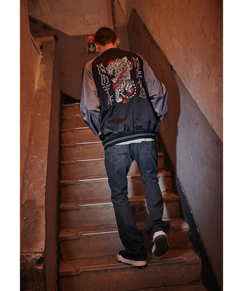 NOT4NERD(ノットフォーナード)の「NOT4NERD/ノットフォーナード/Tiger Satin Blouson Jacket(スカジャン・メンズ・ブラック/ネイビー・XL/M/L)」の9枚目の写真