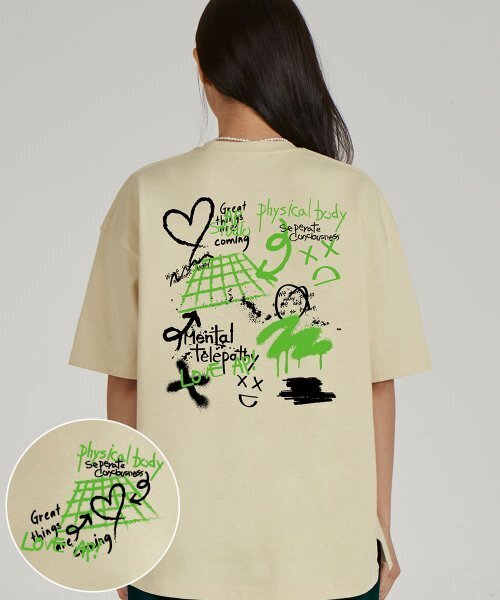 ASTRAL PROJECTION(アストラルプロジェクション)の「バックアストラルグラフィティラウンドネック15番手綿半袖Tシャツ_バター(Tシャツ/カットソー・レディース・その他・LARGE/X-LARGE/XX-LARGE)」の1枚目の写真