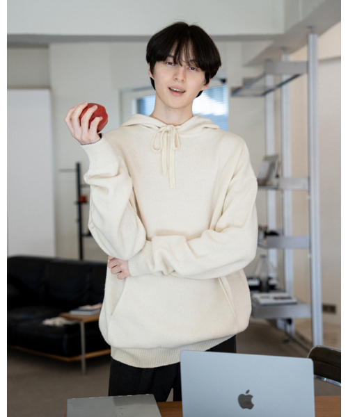 ASTLAY(アストレイ)の「Lambswool Hood Sweater (Cream/Navy)(パーカー・メンズ・その他・3/2)」の11枚目の写真